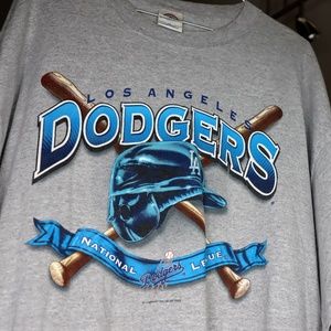 Vintage 2004 Dodgers Tee!